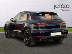 PORSCHE Macan Photo 3