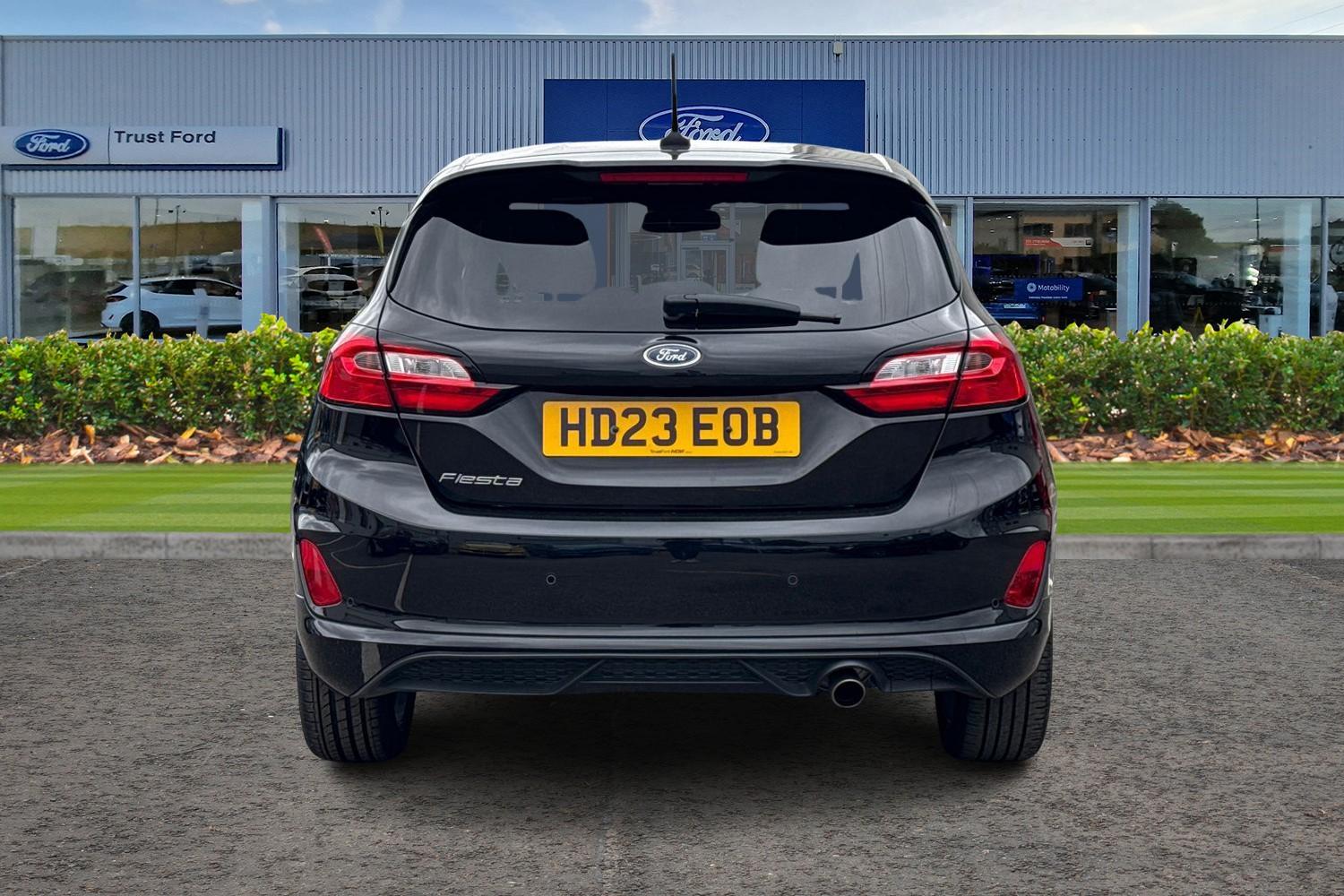 Ford FIESTA Photo 6
