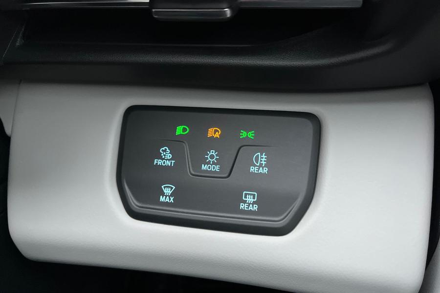 Ford EXPLORER Photo autoimg-741fabb90ecafb166f3373f1c7fe051c41bb319c.jpg