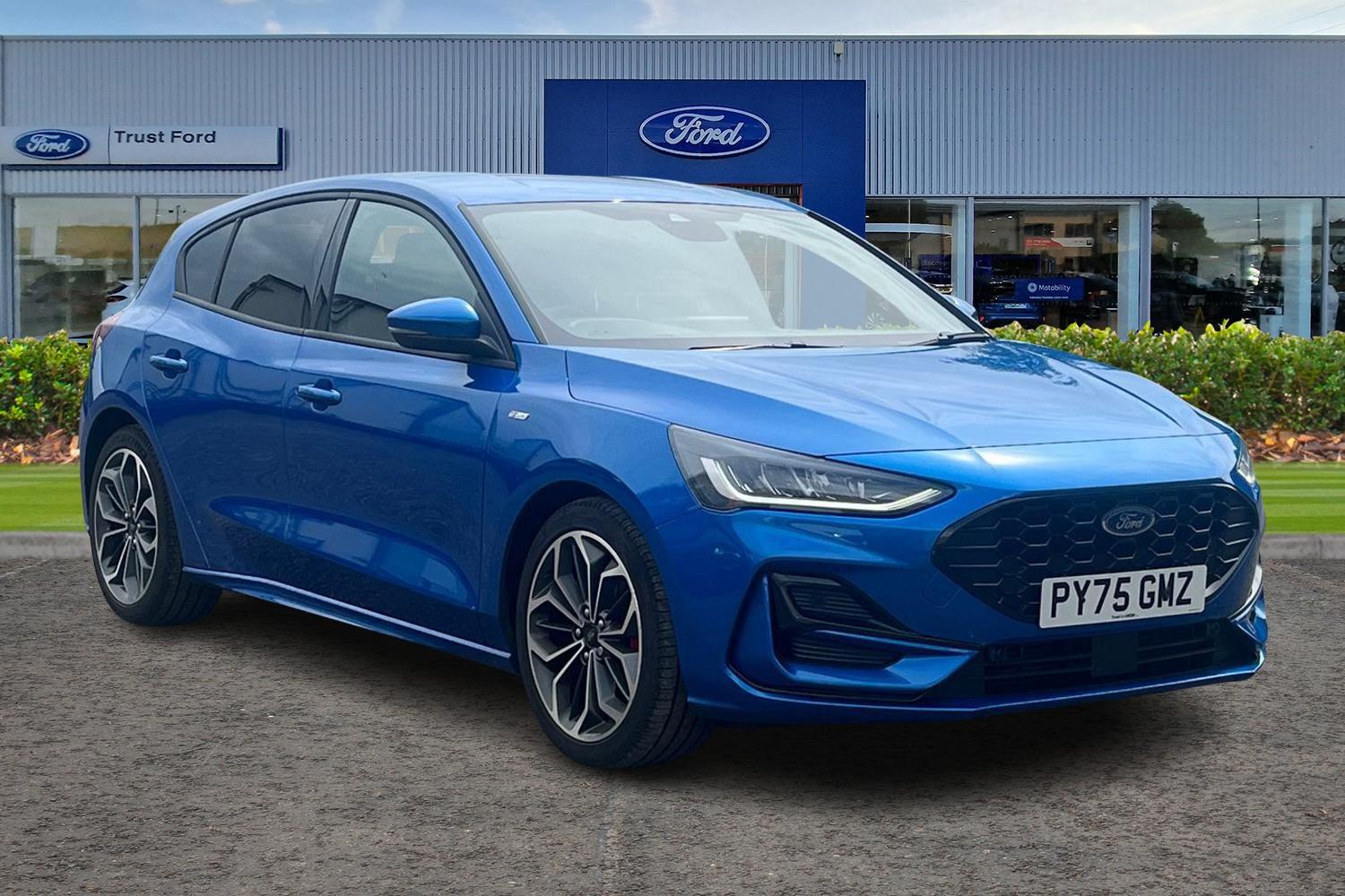 Ford Focus Photo 0