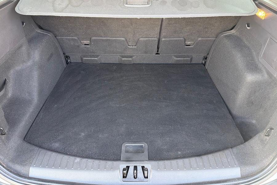 Ford KUGA Photo autoimg-74215668e6417f44c8dd1881dd9da59c1b18e442.jpg