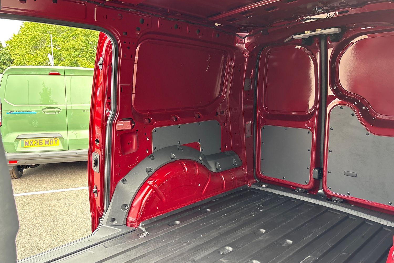 Ford TRANSIT CONNECT Photo 3