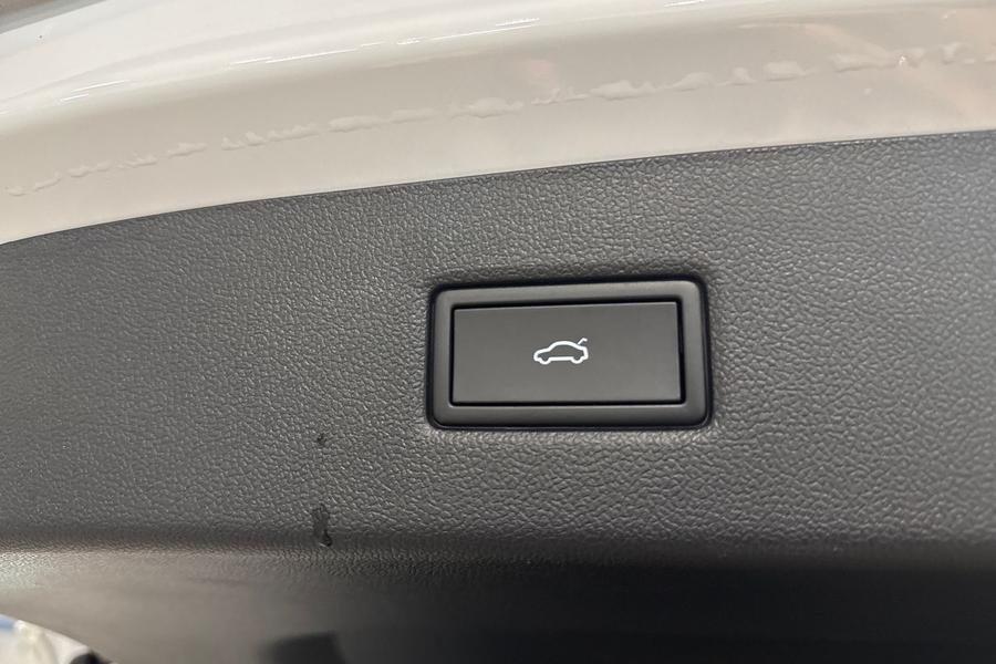 Ford Explorer Photo autoimg-7424cdaaca2913aa13b4989a1048761e96ce2174.jpg