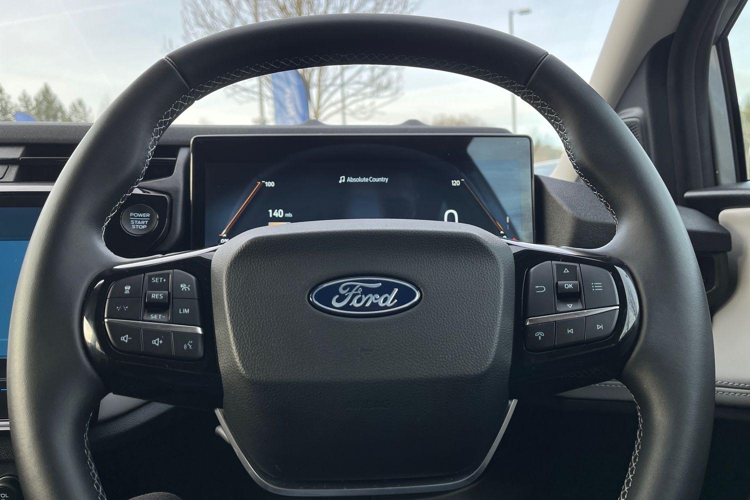 Ford Puma Gen-E Photo 11