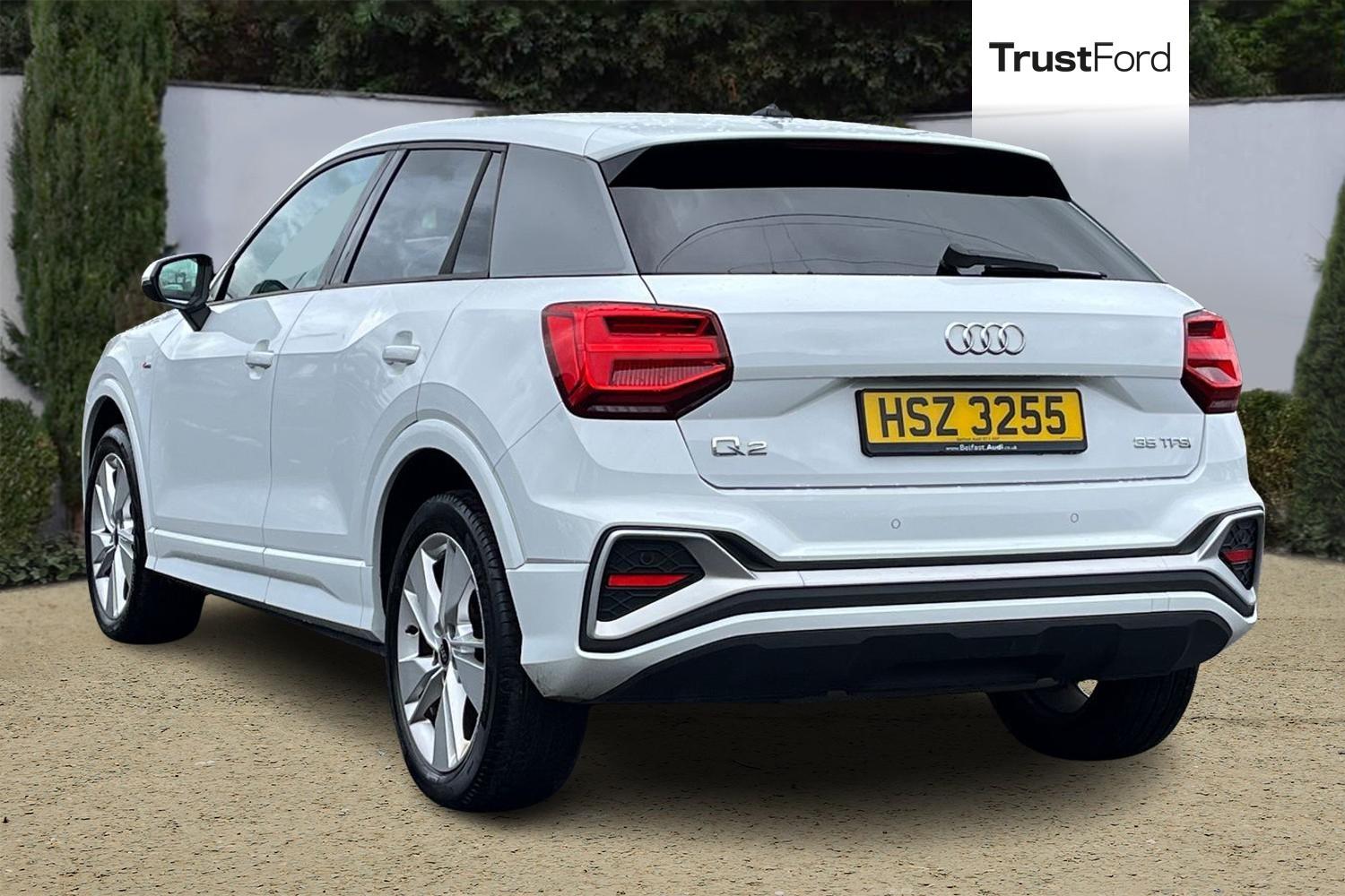 Audi Q2 Photo 1