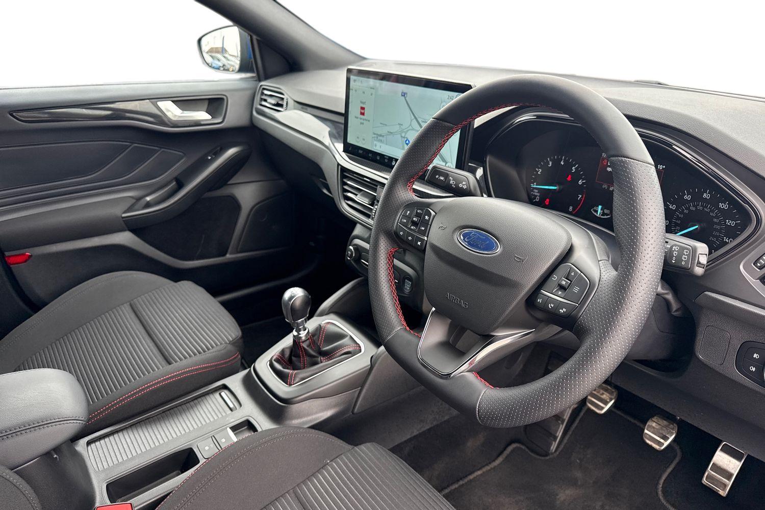 Ford FOCUS Photo 8