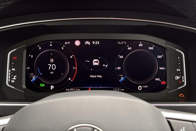 VOLKSWAGEN Tiguan Allspace Photo 15