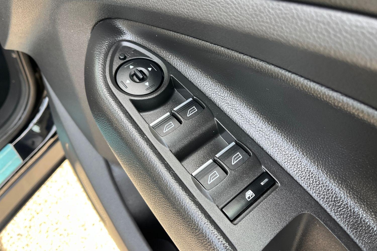 Ford KUGA Photo 15