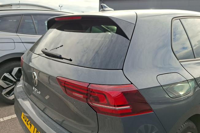 Volkswagen Golf Photo 18