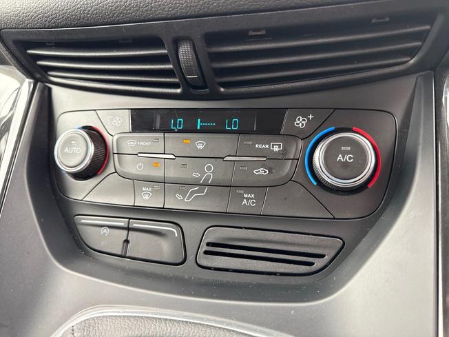 FORD Kuga Photo 34