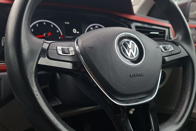 VOLKSWAGEN Polo Photo 37