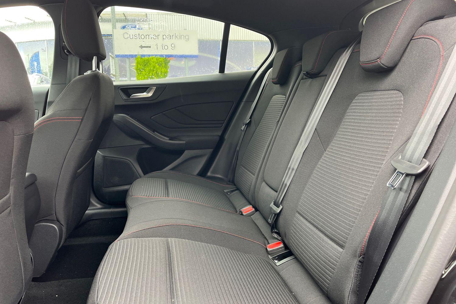 Ford Focus Photo 19