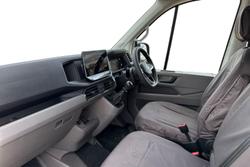 Volkswagen Crafter Photo 2