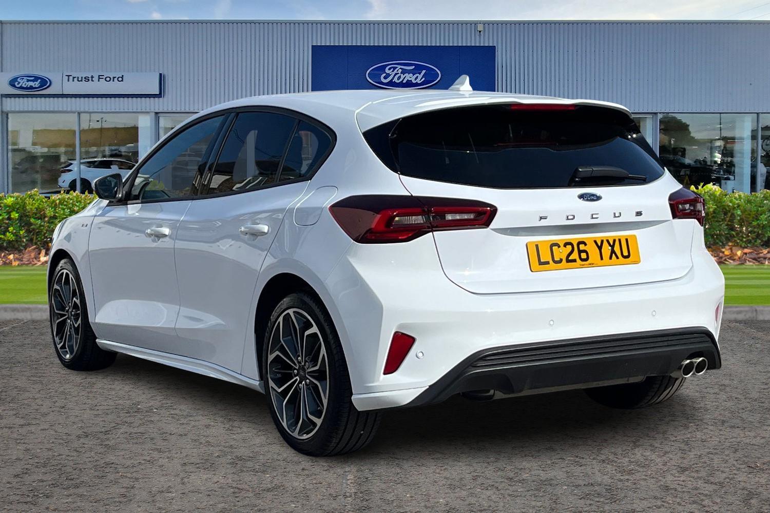Ford FOCUS Photo 1