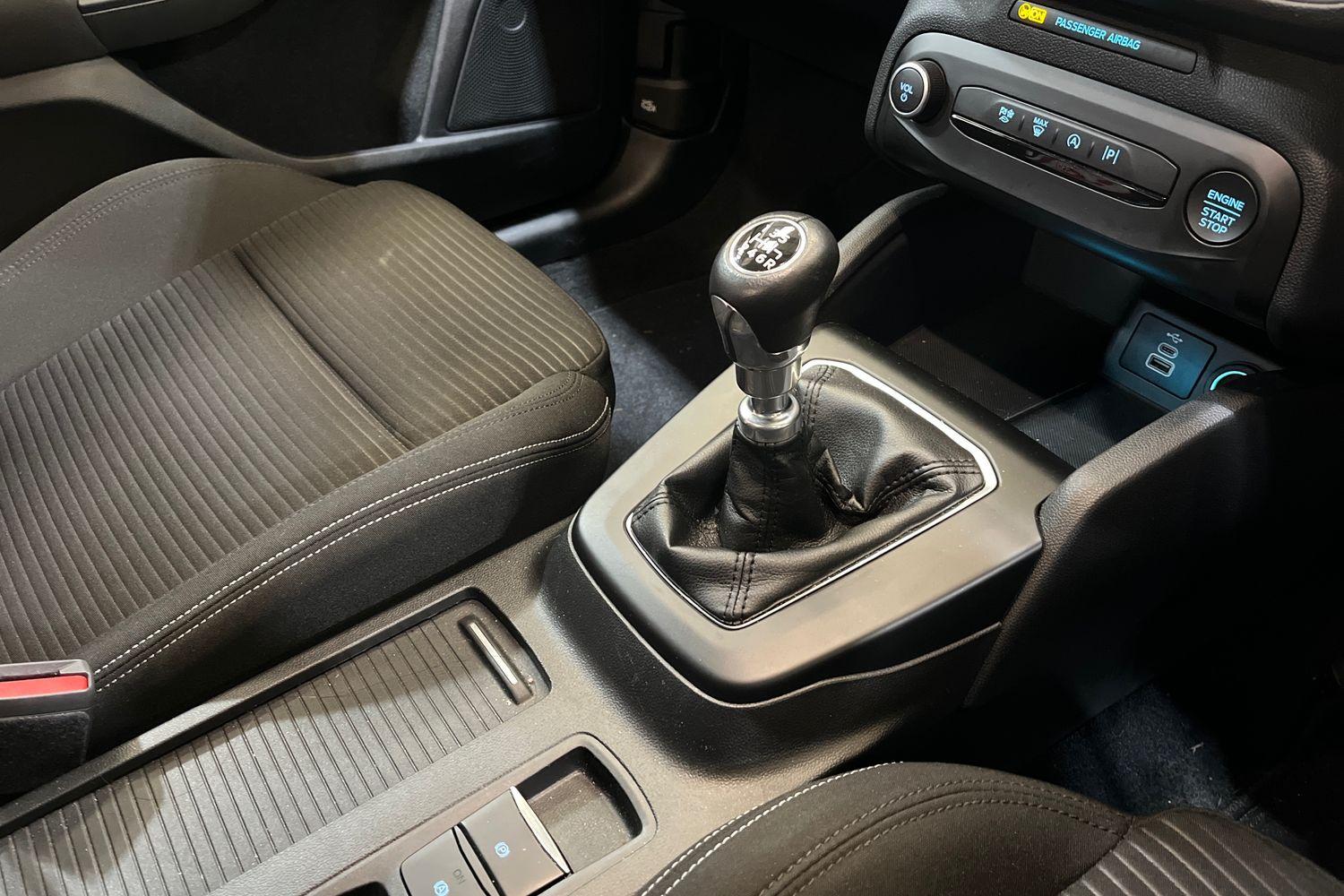Ford FOCUS Photo 37