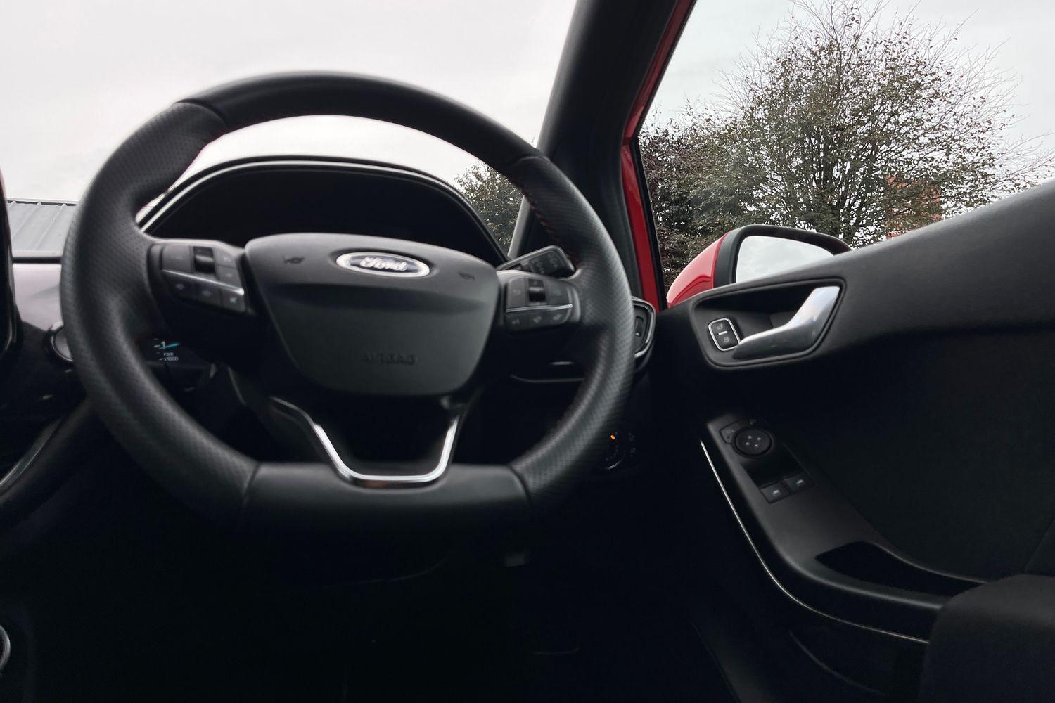 Ford Fiesta Photo 11