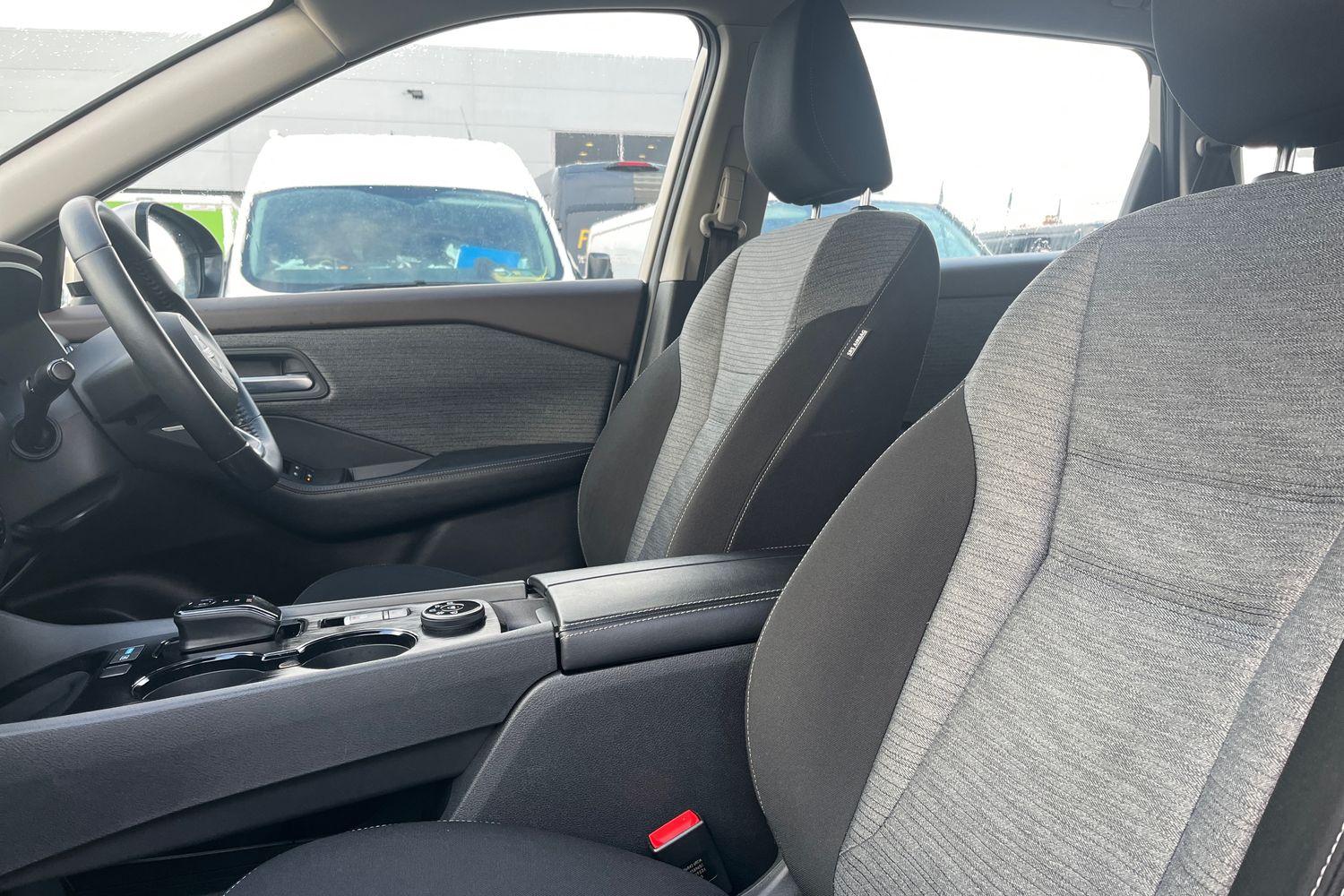 Nissan X-TRAIL Photo 18