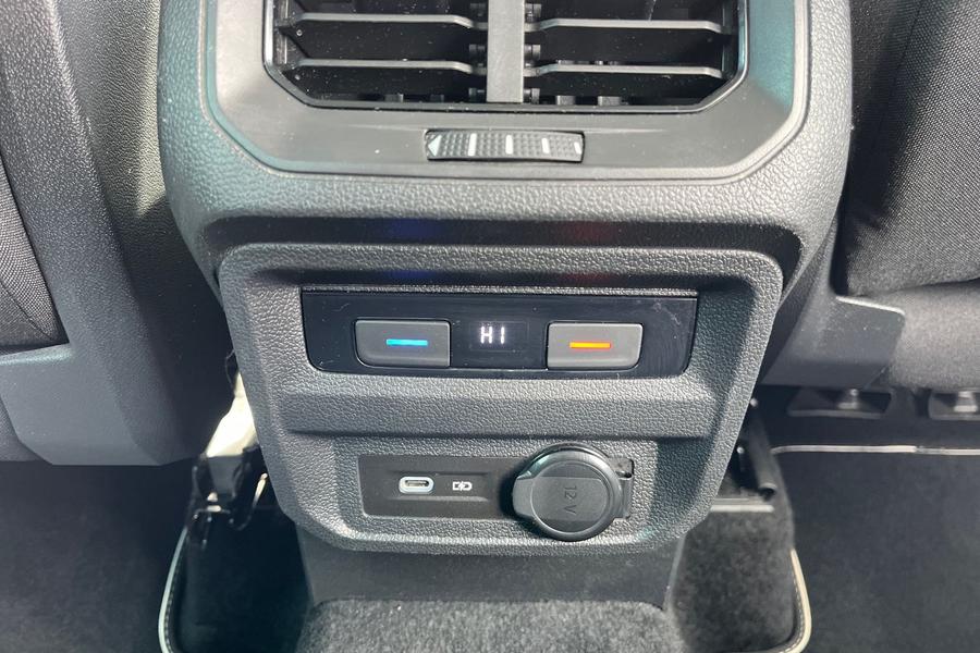 Volkswagen Tiguan Photo autoimg-7456c49d34359d15b3bf44dc6ca6aef875513620.jpg
