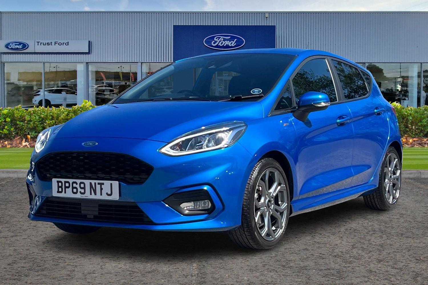 Ford FIESTA Photo 4