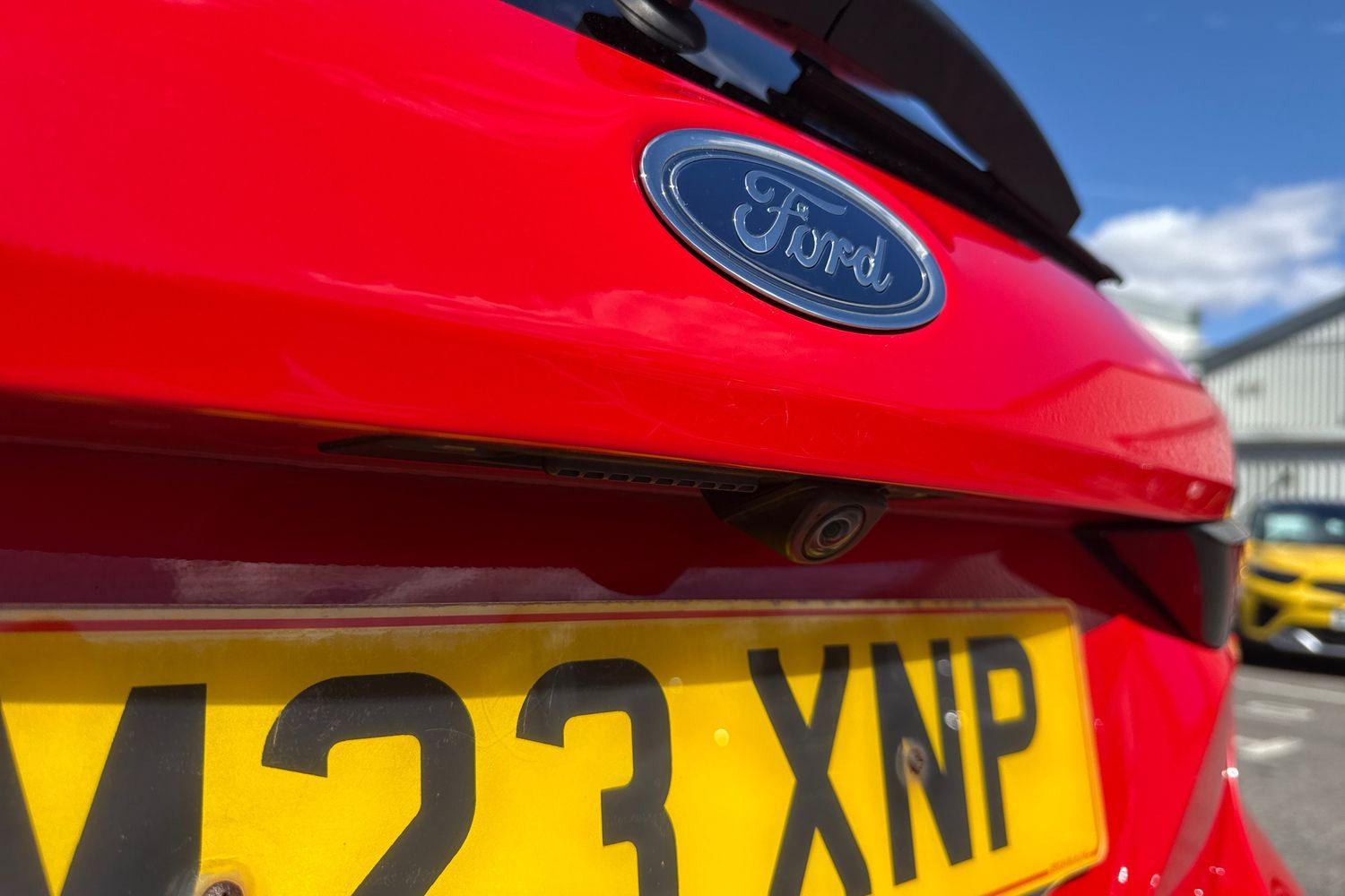 Ford Fiesta Photo 37