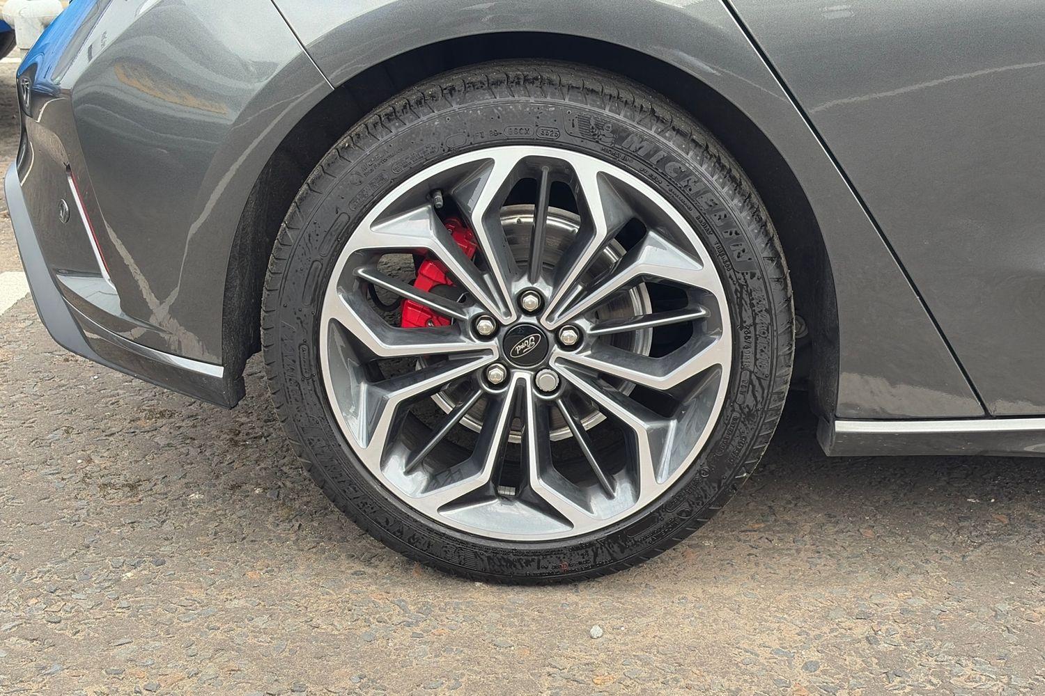 Ford Focus Photo 7
