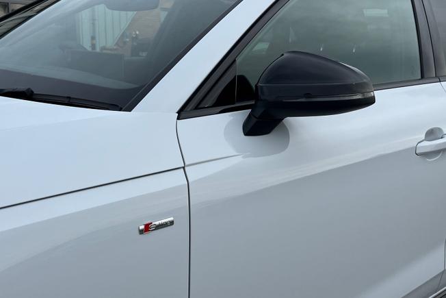 AUDI A4 Photo 59