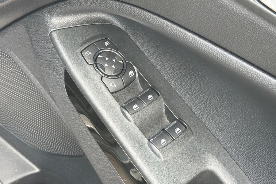 Ford ECOSPORT Photo autoimg-746c8a3c866a121078d0b6880ebf71f9ed43853a.jpg