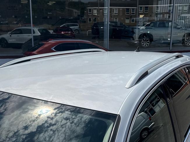 VOLKSWAGEN Tiguan Photo 32
