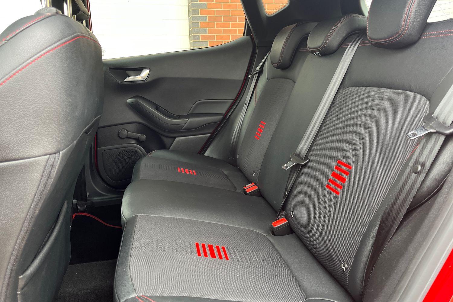 Ford Fiesta Photo 19