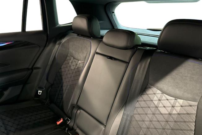 VOLKSWAGEN Tiguan Photo 9
