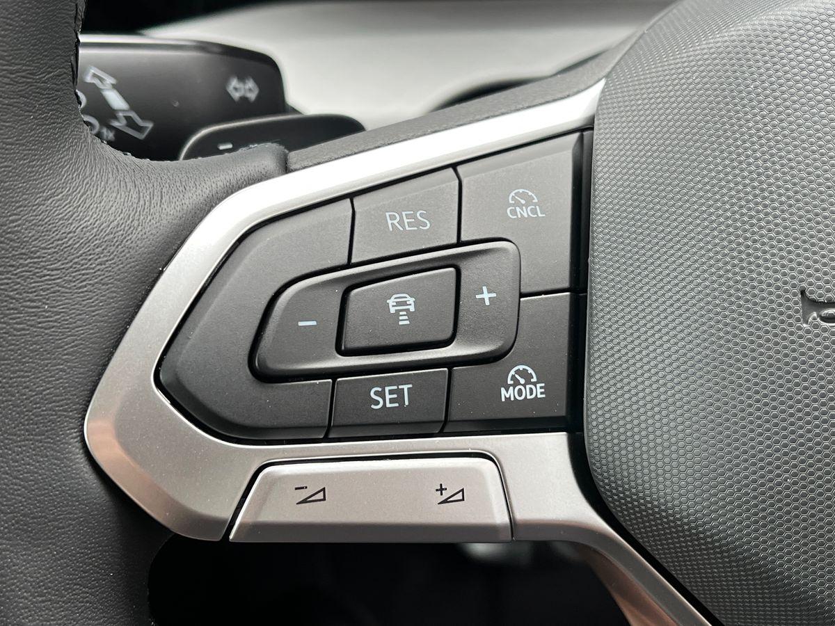 Volkswagen Golf Photo autoimg-748b8d5dcde5471d8a66658fb0c84d64b5b39cb5.jpg