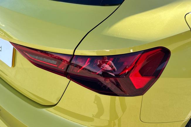 Audi S3 Photo 18