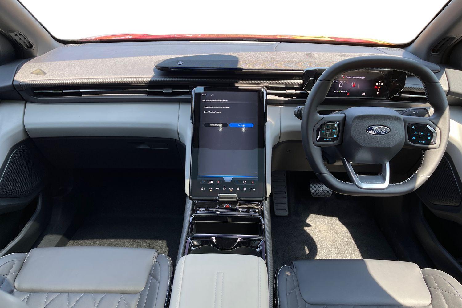 Ford Explorer Photo 9