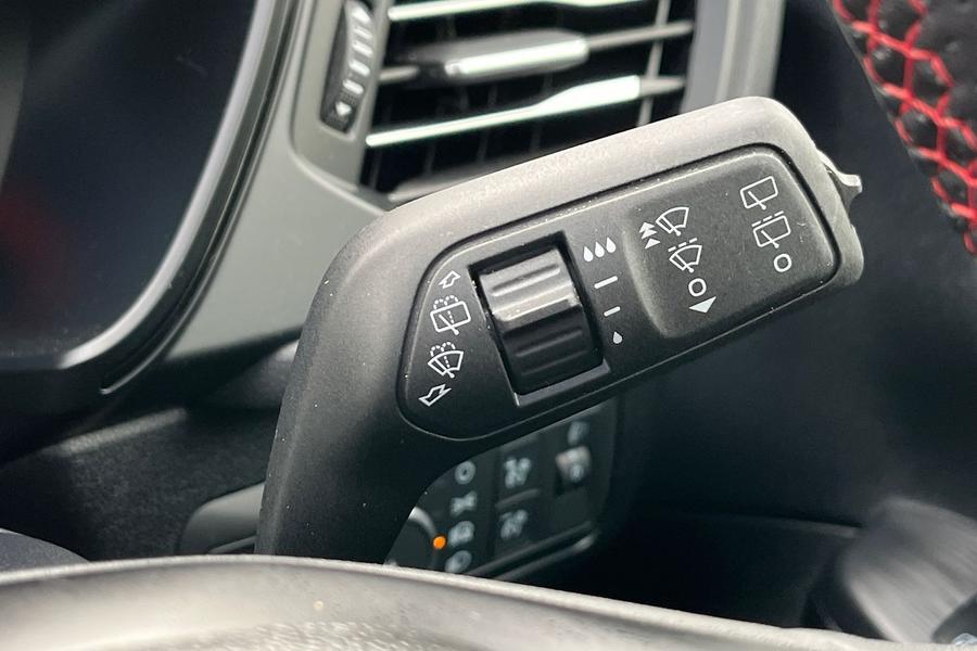 Ford KUGA Photo autoimg-748dc4c59250eae50bd256824ceb5d2572d3af84.jpg