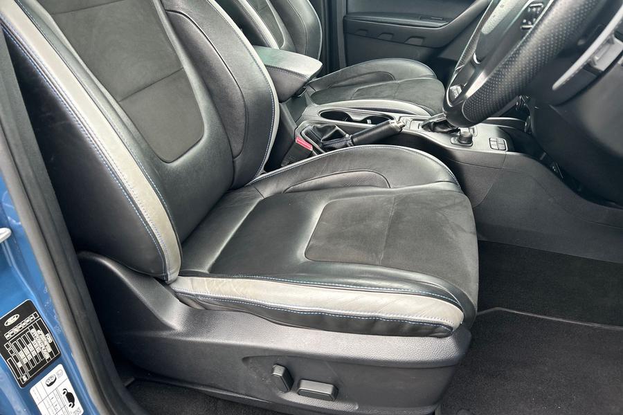 Ford RANGER Photo autoimg-748e90932149219853187b3e8f63350b3629cfca.jpg