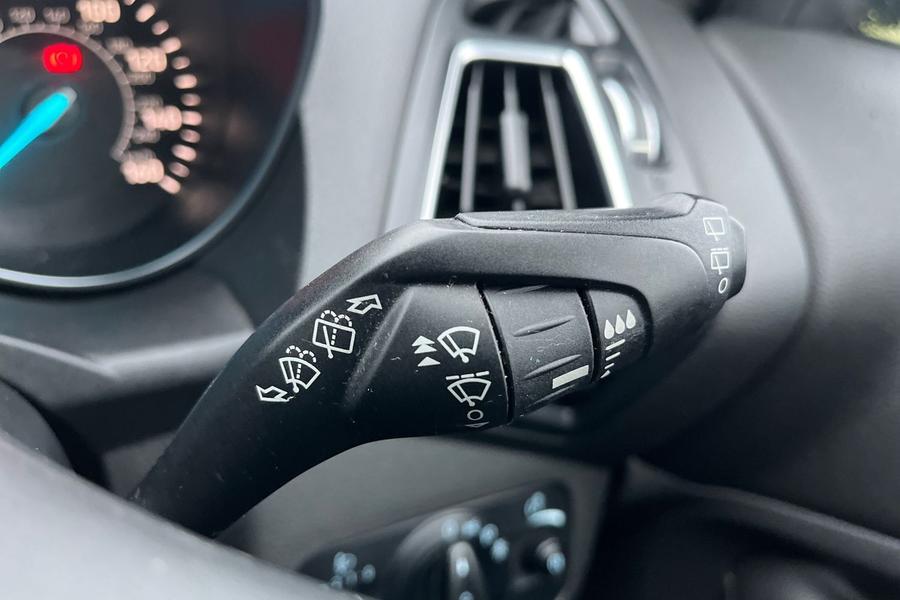 Ford KUGA Photo autoimg-749105c96c10ecefc00f9529c941443da43493a4.jpg