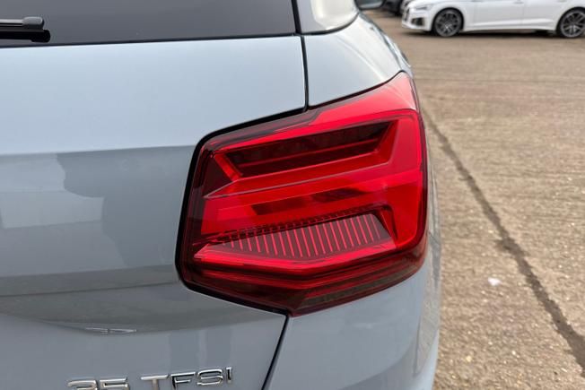AUDI Q2 Photo 18