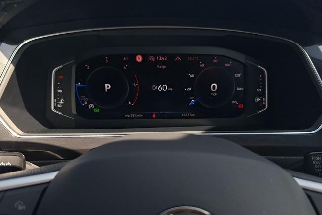 VOLKSWAGEN Tiguan Allspace Photo 15