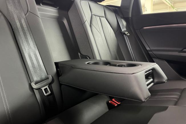 AUDI Q6 E-Tron Photo 28