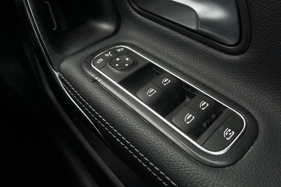 Mercedes-Benz CLA Photo autoimg-7495da8473decfe73e23910a2f9ae9b463b38a81.jpg