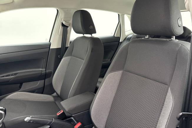 VOLKSWAGEN Polo Photo 29