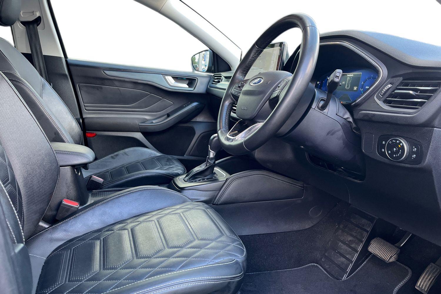 Ford FOCUS Photo 8