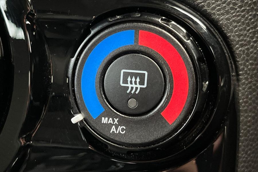 Ford Fiesta Photo autoimg-749d238008a1f6a7384d62e207ba04e94982a3f2.jpg