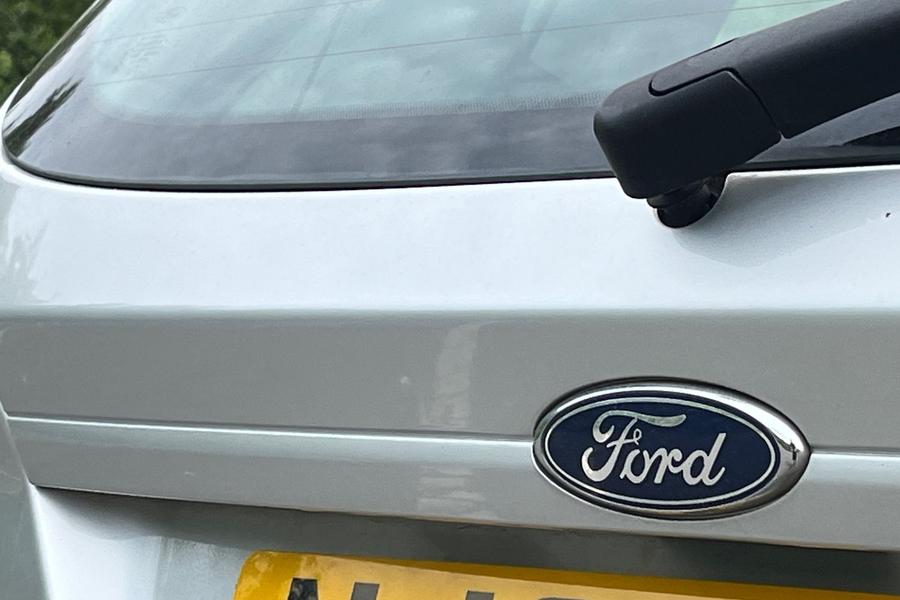 Ford FIESTA Photo autoimg-749f9b1acfbabba8689b85c88f73c4a3e1fbd2e8.jpg