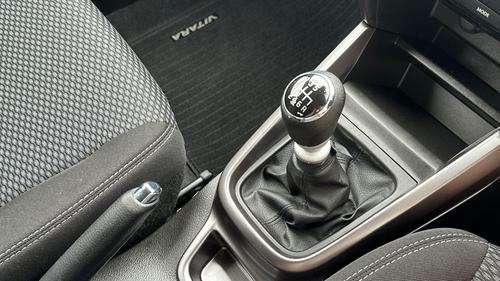 Suzuki VITARA Photo autoimg-74a02cb0def3fc45752f3780c1e59fd36868adfb.jpg