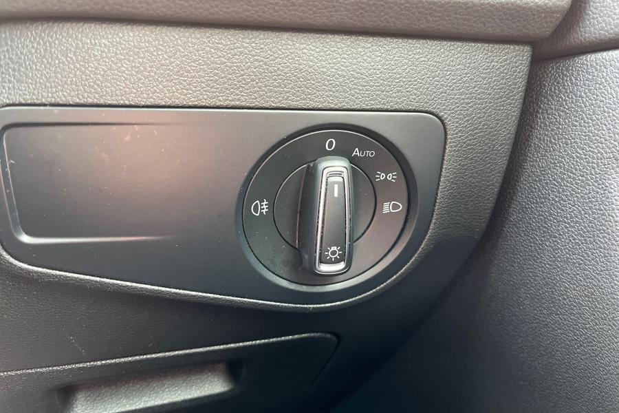 Volkswagen Tiguan Photo autoimg-74a1d90ab4f94a215c5f0e1701ec504a3d4d07a3.jpg
