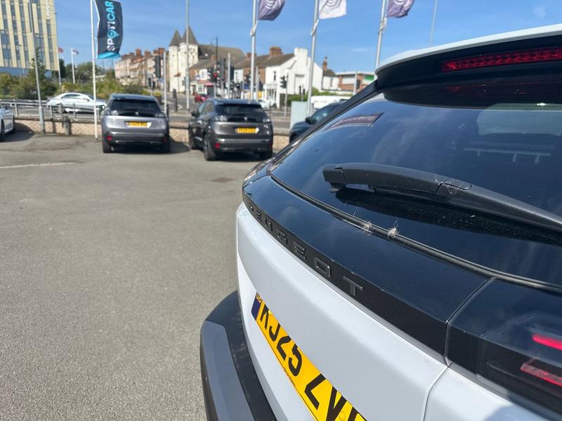 Used Peugeot 2008 KJ25ZVG 27