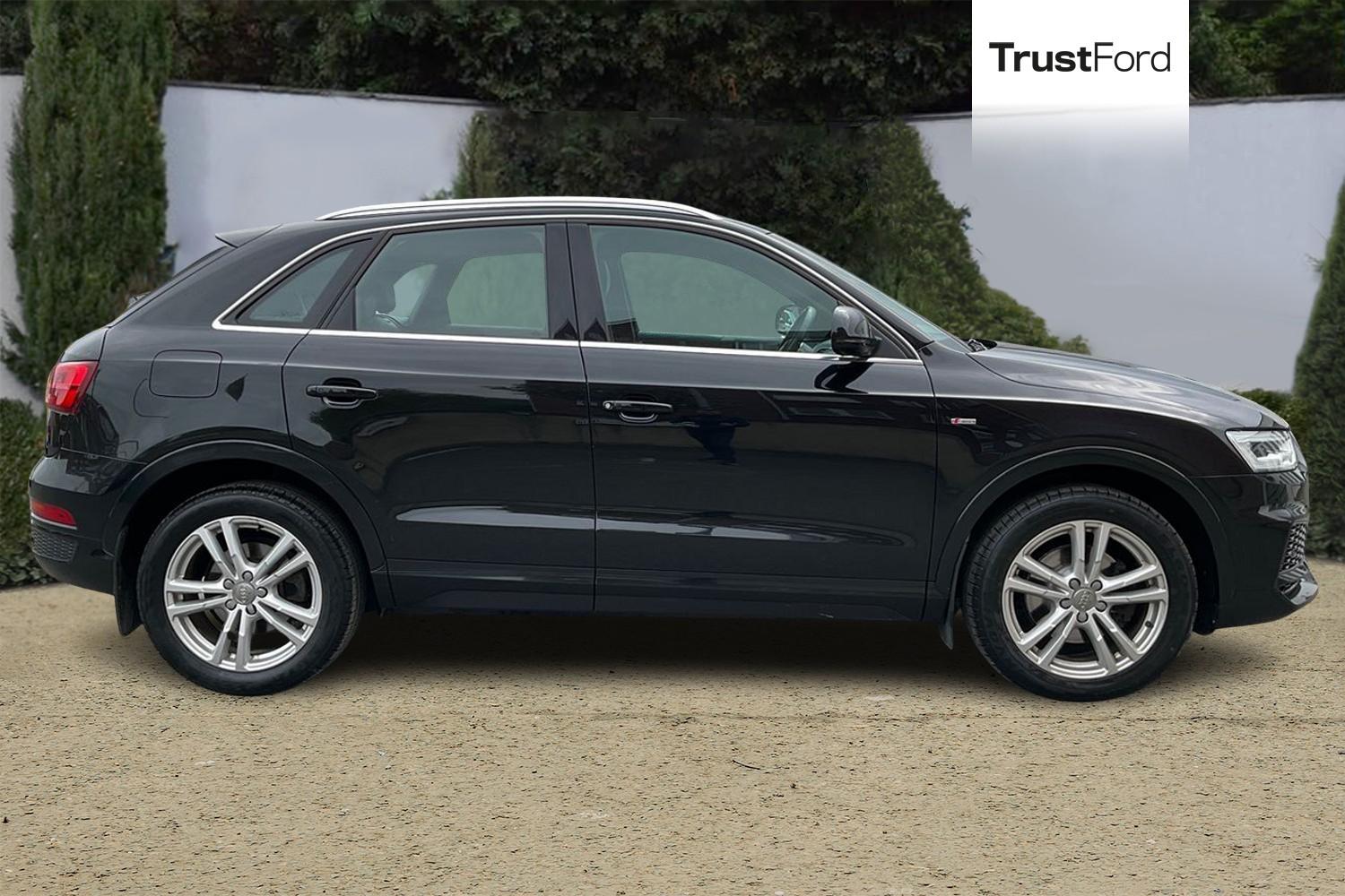 Audi Q3 Photo 2