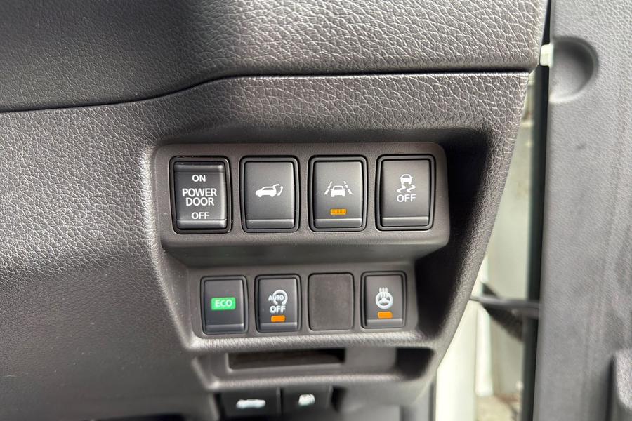 Nissan X-TRAIL Photo autoimg-74aa7623d7db6154b2bdb6f21d2920e3186eb847.jpg