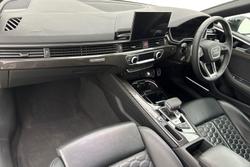 Audi RS5 Photo 2